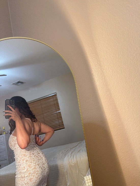 Windsor white dress ( perfect for graduation or bachelorette party) - Picture 5 of 7